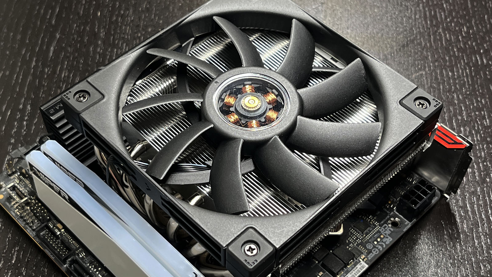 Deepcool AN600 Low-Profile Cooler at Computex 2023 : r/sffpc