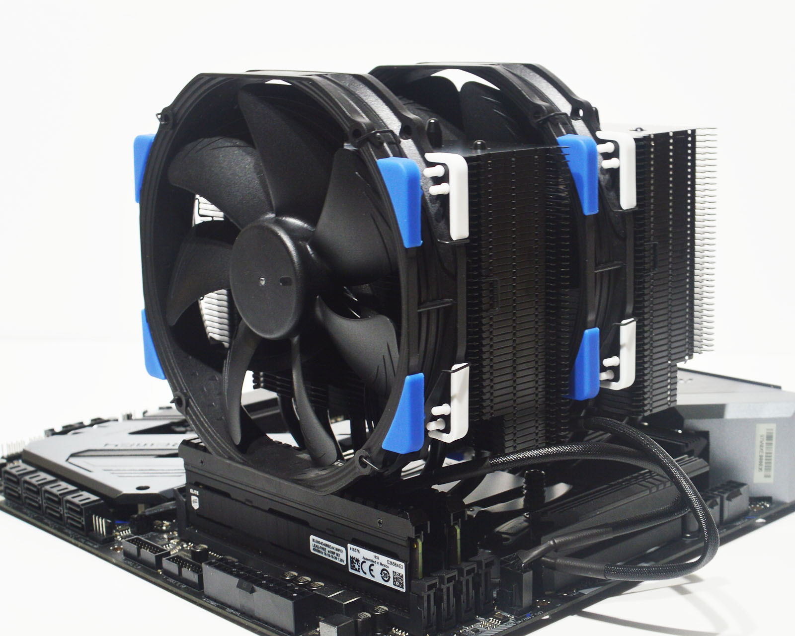 Noctua NH-D15 chromax.black CPU Cooler Review (with accessories) - Page 3  of 5 - Funky Kit